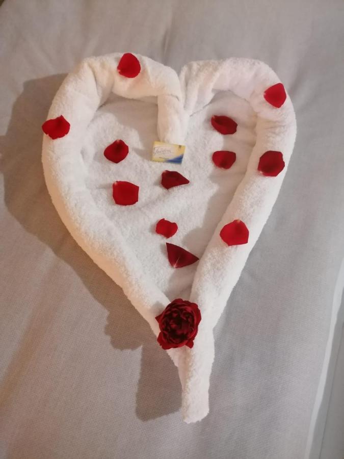 Hotel Le Filou Hille Zewnętrze zdjęcie