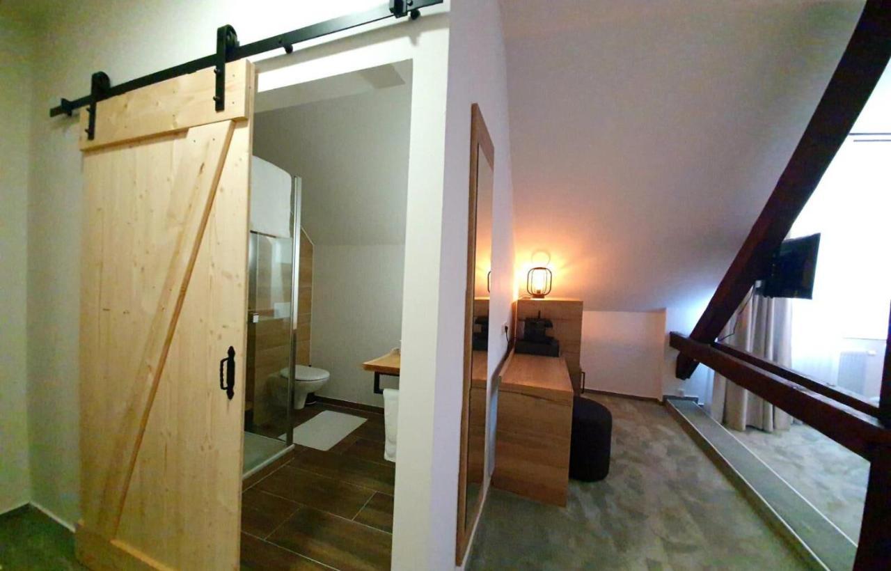 Hotel Le Filou Hille Zewnętrze zdjęcie